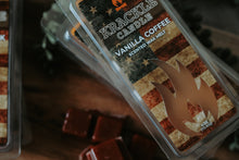 Load image into Gallery viewer, Krackle Wax Melts | Vanilla Coffee | 4 oz Scented Wax Melts | Made in The USA | Dark Roast Coffee &amp; Vanilla Cream Fragrance
